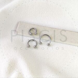 Piercing bull plateado.