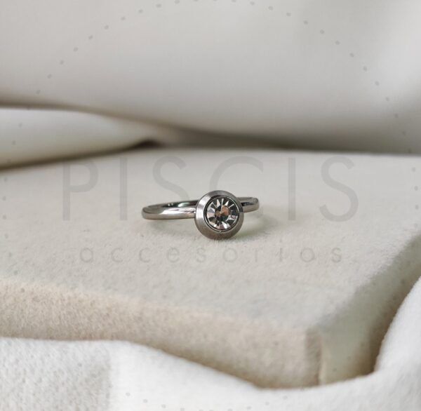 Anillo Misty blanco.