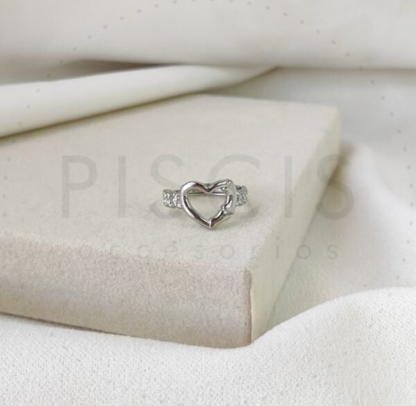 Anillo Cuore regulable, plateado.