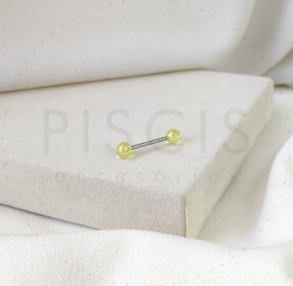 Piercing lengua facetado.