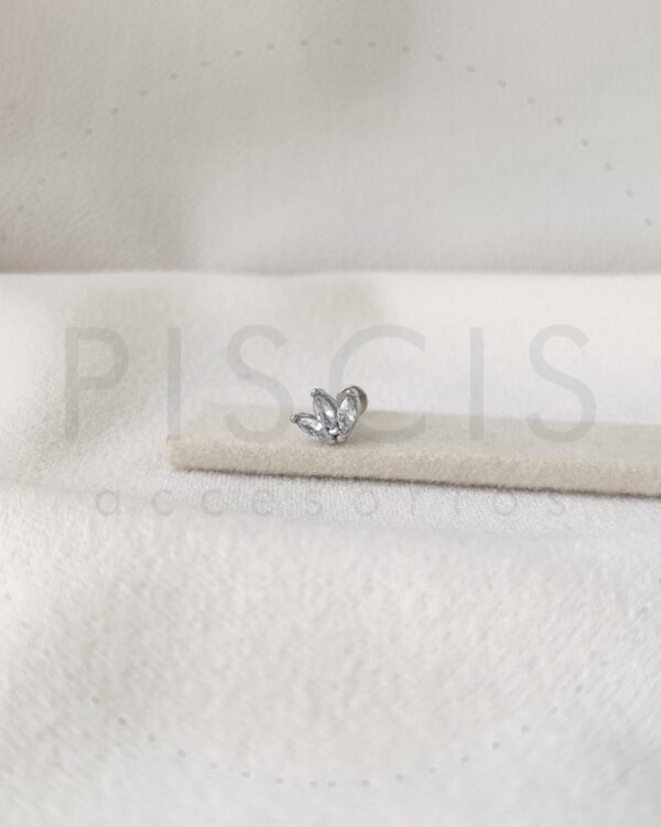 Piercing labret Coronita 3 strass, plateado.