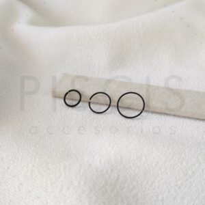 Piercing sin fin negro