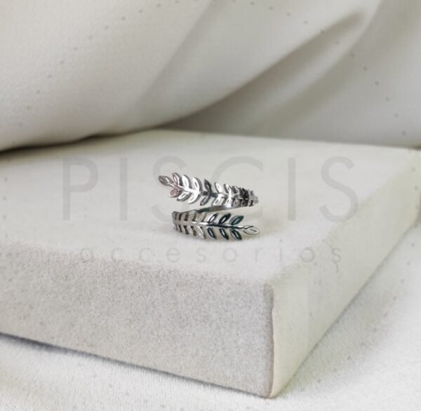 Anillo Corvy regulable, plateado.