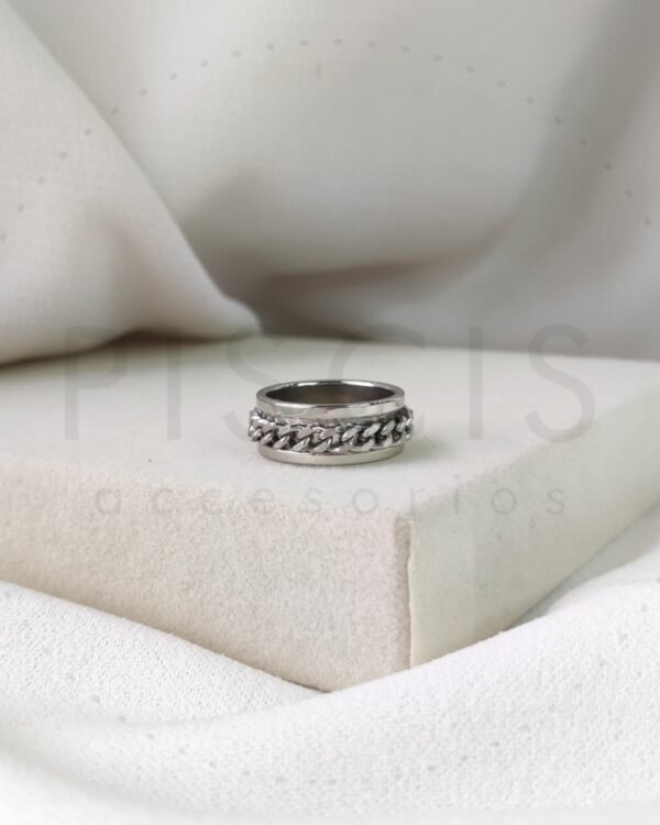 Anillo antiestrés liso, plateado.
