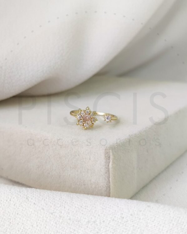 Anillo Carmen starss, dorado.