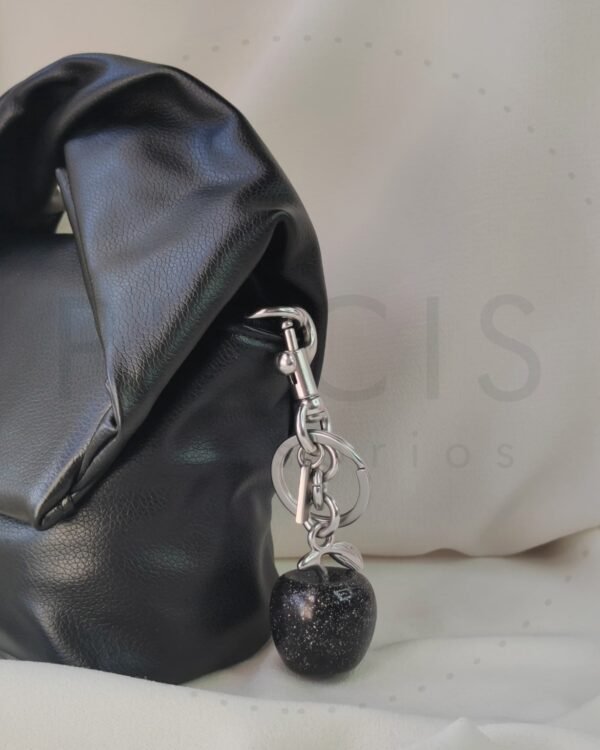 Charm Apple negro, plateado. - Imagen 2