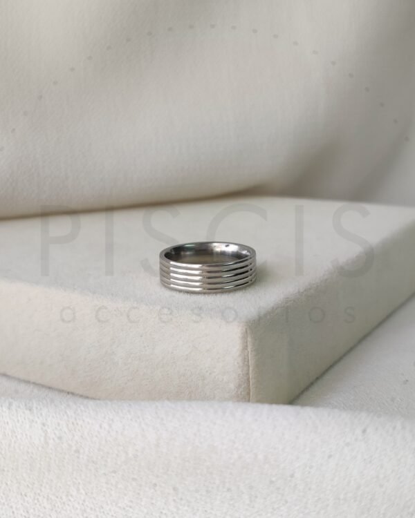 Anillo Zor, plateado.