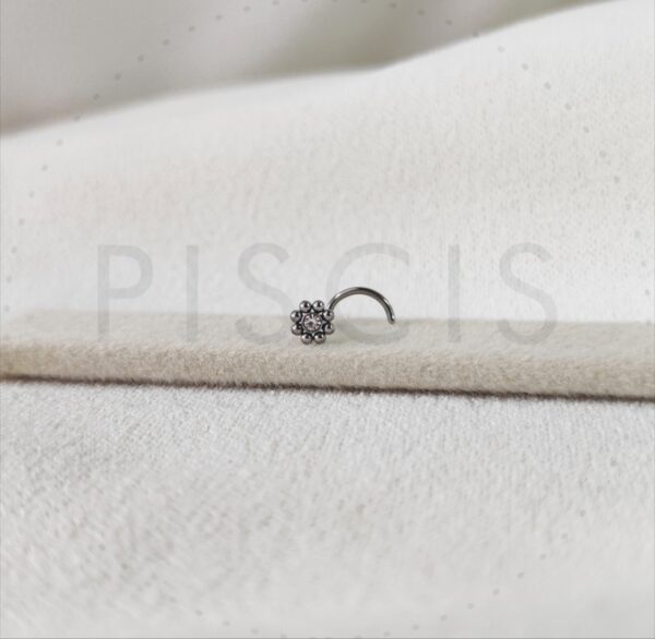 Piercing nostril strass + bolitas, plateado.