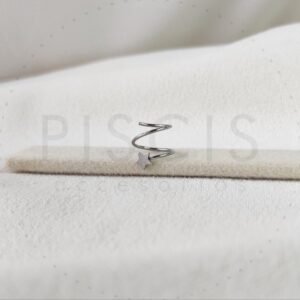 Piercing sin fin doble rulito estrella, plateado.