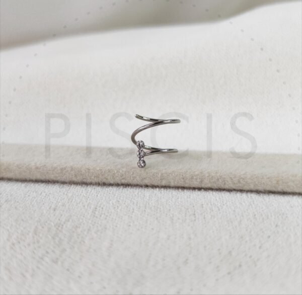 Piercing sin fin doble rulito 3 strass, plateado.