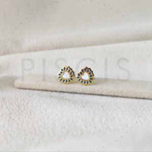 Aros Cori sparkles blancos con azul, dorados.