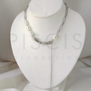 Collar Jolie, plateado.