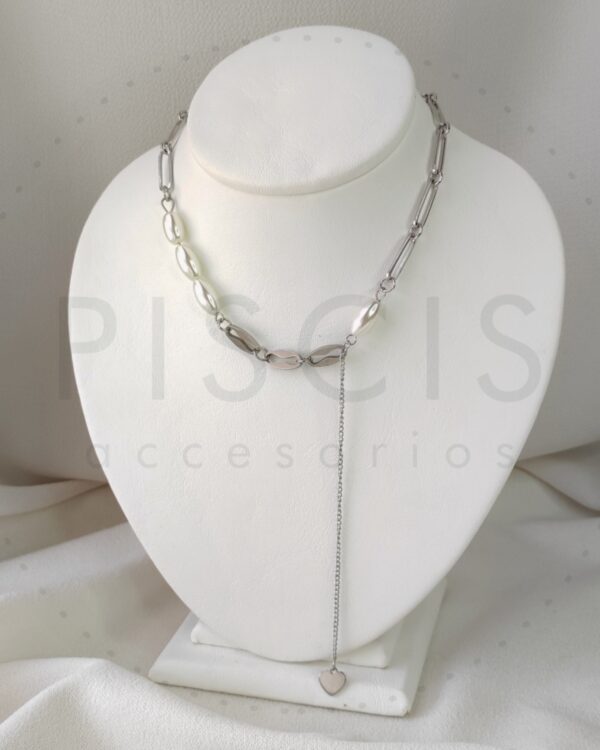 Collar Jolie, plateado.