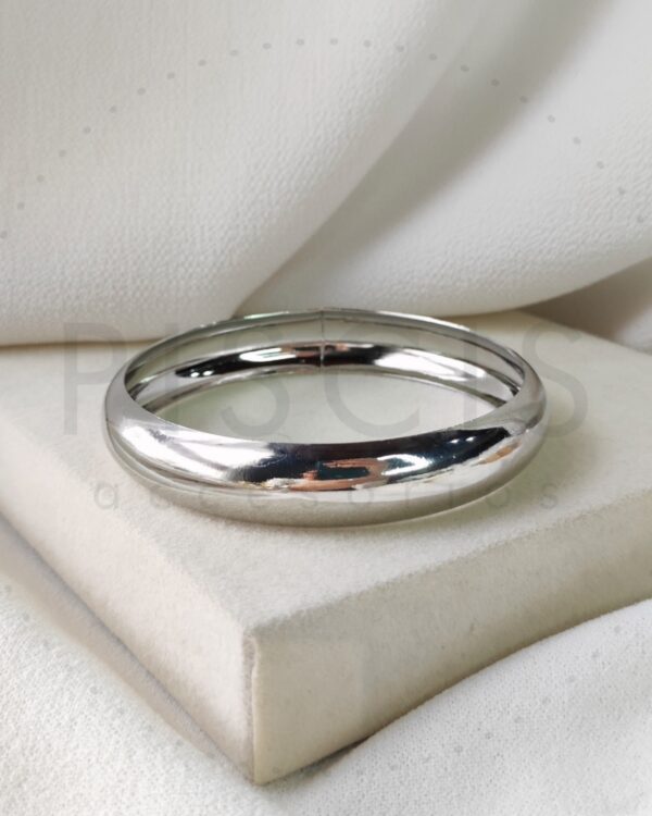 Esclava brazalete, plateada.