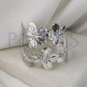 Brazalete Flora, plateado.