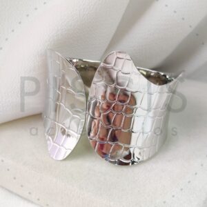 Brazalete Aruma, plateado.