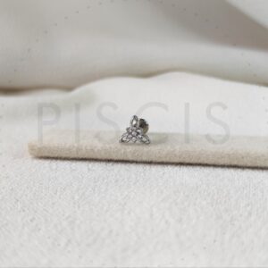 Piercing labret triqueta con strass.