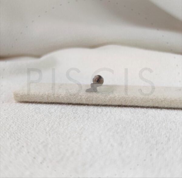 Piercing labret rayo, plateado.