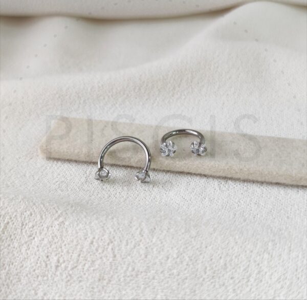 Piercing bull doble strass estrella, plateado.