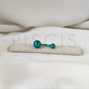 Piercing ombligo, verde.