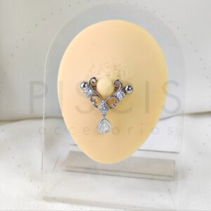 Piercing pezonera Anastasia.