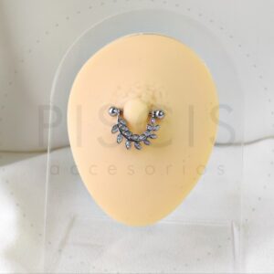 Piercing pezonera hojitas chico.