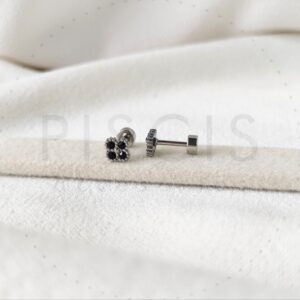 Aros Trébol strass negros, plateados.