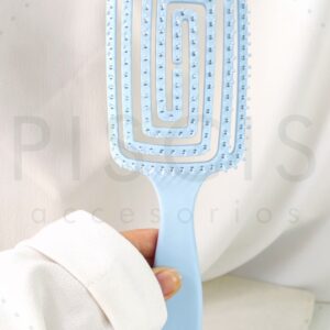 Cepillo grande - celeste 2.