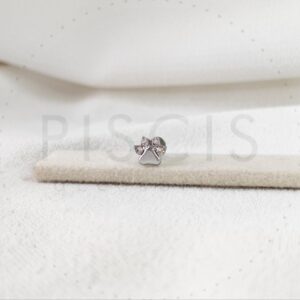 Labret huellita con strass, plateado.
