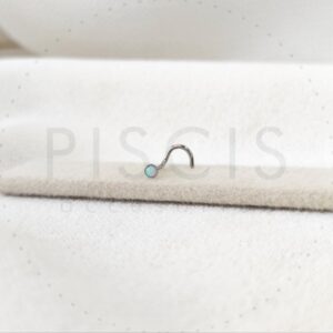 Nostril rulito ópalo blanco.