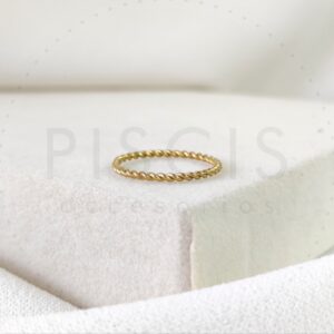 Anillo Twist, dorado.